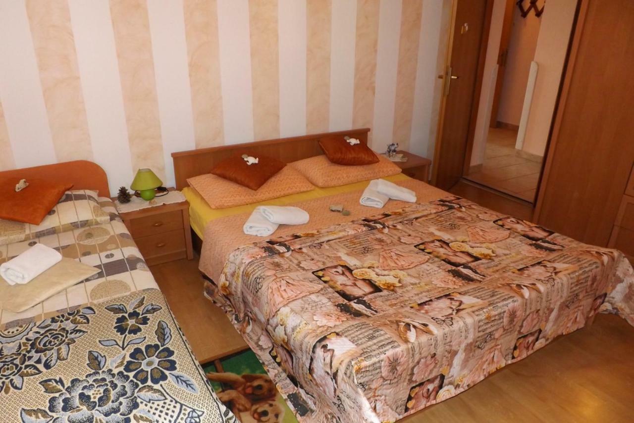 Apartmani Bubnic อูมัค ภายนอก รูปภาพ